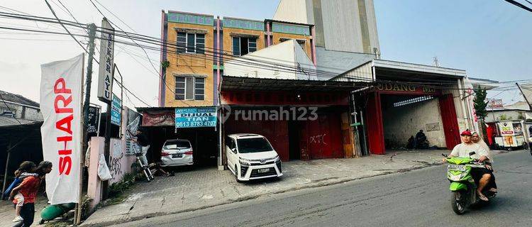 Ruko cantik murah cocok buat usaha komersil. akses 2 mobil kranji 1