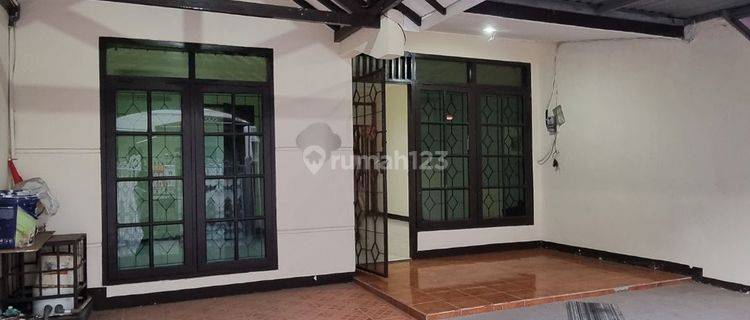 Disewa Rumah Rapih 1¼ Lantai Di Sunter Paradise, Jakarta 1