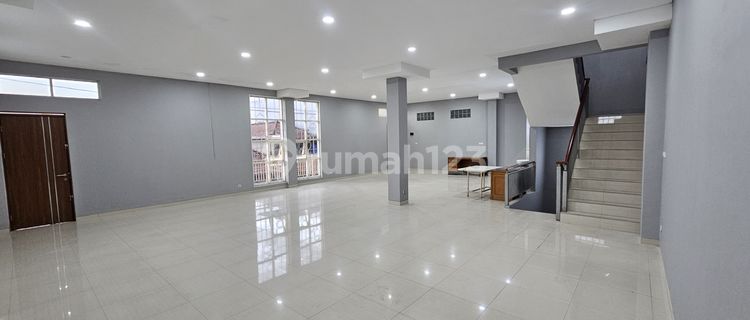 Ready-to-Use Shophouse in Lembang 1