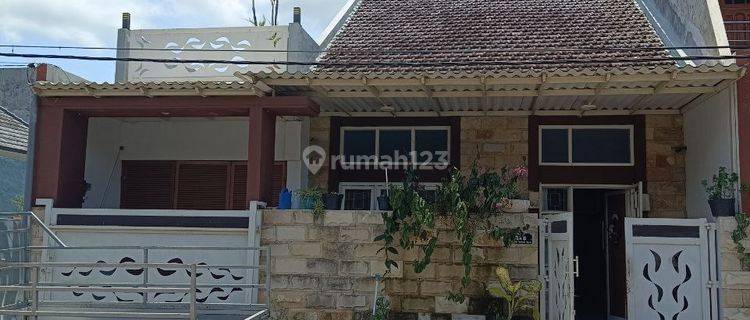Rumah Furnished Nyaman Siap Huni di Sawojajar  1