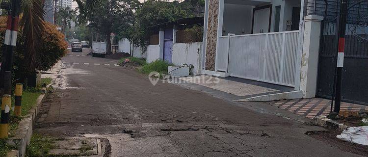 Dijual Rumah Darmo Permai Selatan  Dekat Monopole  & Madam Chang  1