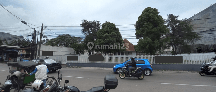 Dijual Rumah Tua Terawat di Pinggir Jalan Raya Cocok Untuk Usaha, Jalan Merdeka Kota Bogor 1