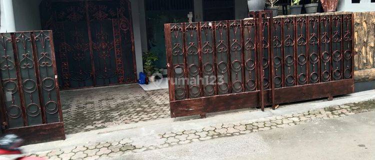 Rumah Siap Huni Dekat Gerbang Tol Sentul Selatan di Komplek Bogor Indah 1