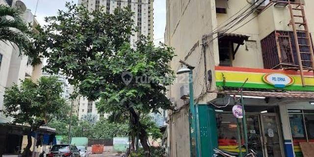 Disewakan Rumah Susun 1 BR Tipe 36 Apron Kemayoran, Jakarta 1