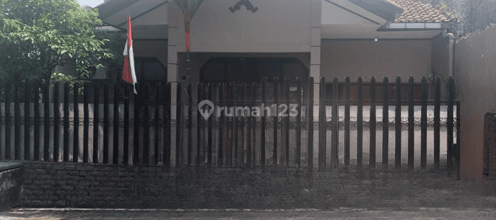 Rumah Dijual Siap Huni di Jalan Flamboyan, Cikaret Bogor 1