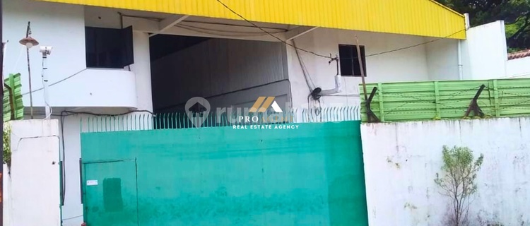 Former Glass Factory Building Suitable for Investment 1