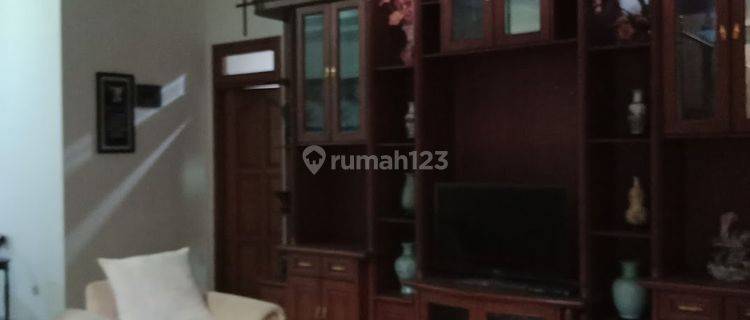 Rumah Mewah Full Furnished 2 Lantai (Hoek)  di Taman Pesona Mediteran Gunung Batu Bandung
 1