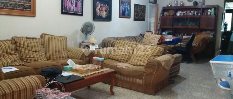 Strategic House + Pavilion in the Pelajar Pejuang Buah Batu Turangga Cluster Area, Bandung 1