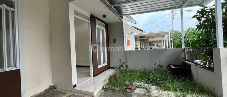 Rumah dijual di cluster Greenville Taman Kopo Indah 1 1