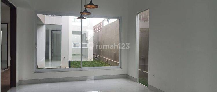 Dijual rumah baru siap pakai bangunan modern 2.5lantai dgn rooftop view bandung 1