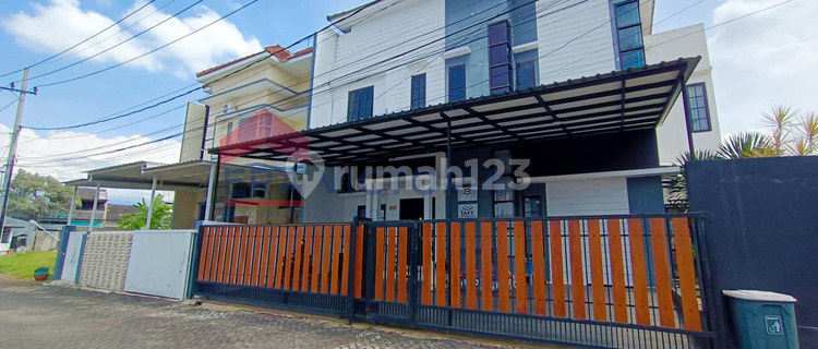 Rumah Bagus Siap Huni Dekat Tol Tenang dan Nyaman Akses Wisata Kota Batu  1