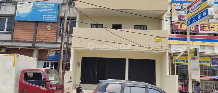 Dijual Ruko 3 lantai Hadap Jalan Raya Ramai di Medang,Tangerang 1