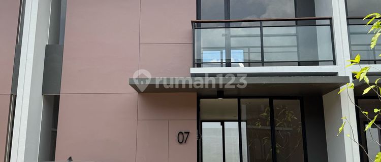 Disewakan/Dijual Rumah Cendana Prive Park Serpong Tangerang 1