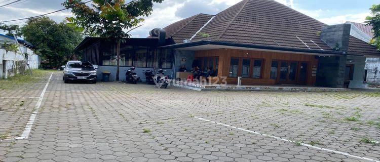 Disewakan Dan Dijual Tanah Dengan Lokasi Sangat Strategis Di Bandung. Cocok Ubtuk Usaha Resto Ataupun Cafe 1