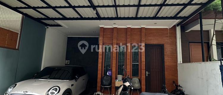 Rumah di Cirendeu, Ciputat Timur, Tangerang Selatan. Bagus, 1,7 M 1