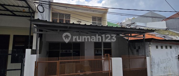 Dijual Rumah di Kebon Jeruk, Jakarta Barat. Murah 1