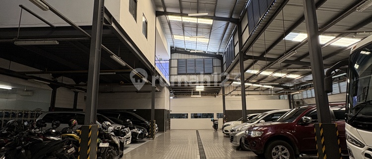 For Rent: 3-Story Building Former Showroom Strategically Located in Alam Sutera 1