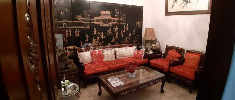 rumah di tebet timur akses jalan lebar 2 mobil 1