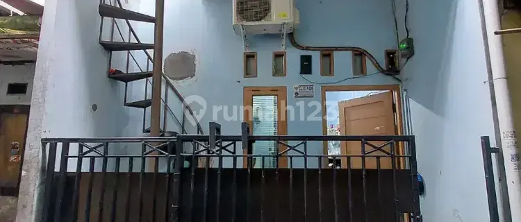 Rumah 2 Lantai Di Cidodol Kebayoran Lama 1