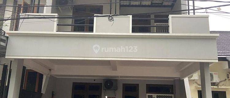 Disewa Rumah Rapih 2,5 Lt Kelapa Cengkir Barat 1