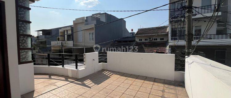 Turun Harga Owner Bu, Jual Cepat Rumah Siap Huni Danau Indah  1