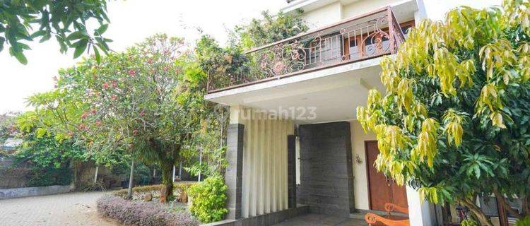 Dijual Rumah 2 Lantai Full Furnish di Grand Cibubur Country,bogor 1