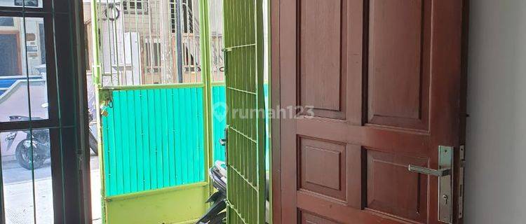 Jual Cepat Rumah Siap Huni 2 1/2 Lantai Area Teluk Gong Jakarta Utara  1