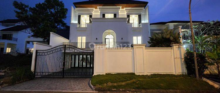 Rumah Modern Classic Lantai Marmer di Sentul City, Bogor 1