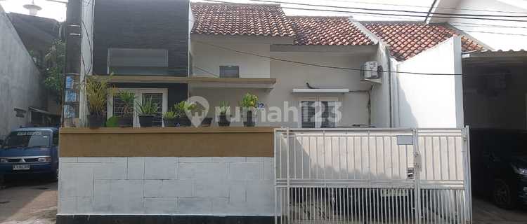 Ready-to-Occupy House For Sale in Bintaro Area, Pondok Ranji, Ciputat Tangsel 1