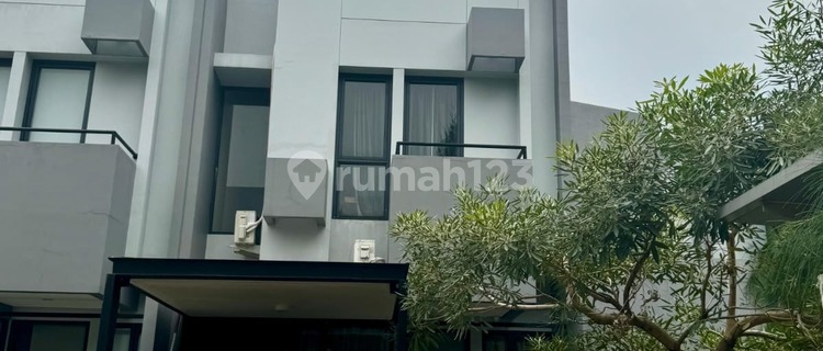 Rumah Hook di Cluster Invensihaus Tabebuya BSD, Tangerang Selatan 1