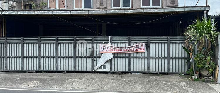 2-Story Shop House 10 Meters Wide in Denpasar Business Area 1