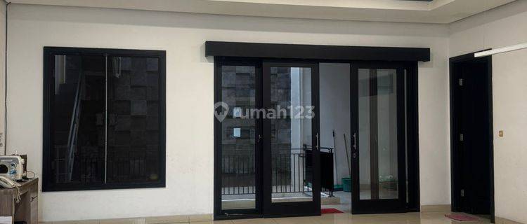 Rumah Minimalis Grisenda Pik Uk 10x20 SHM View Garden 1