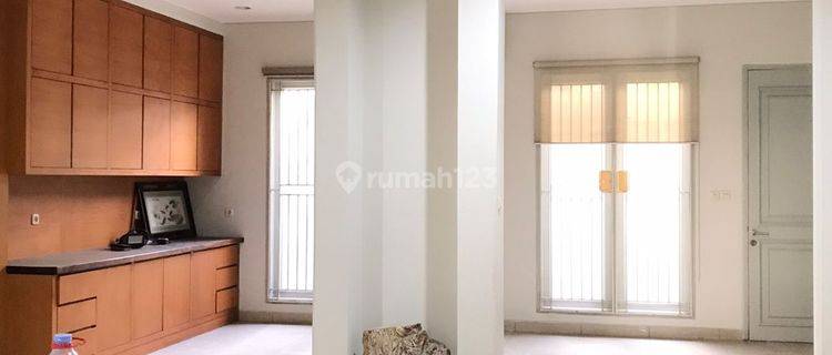 Rumah 2Lantai Asri Dan Nyaman Duta Garden Dekat Citra 8 Uk 10x20  1