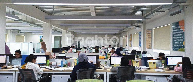Gedung 4 Lantai Meruya Jakarta Barat 1