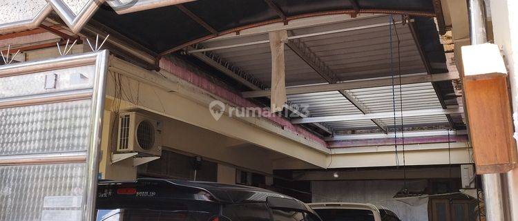 Rumah 3 Lantai Beserta Ruko Dekat Mall Level21 Dan Unud Sudirman 1