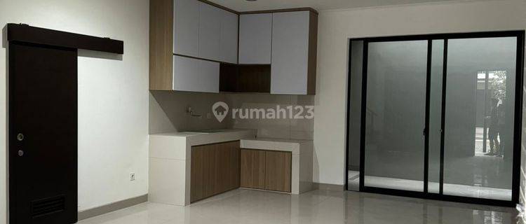 Disewakan Rumah Milenial Pik2 6x15 2 Lantai Harga Termurah 1