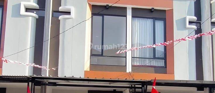 Rumah 2 Lantai Kontrakan Bagus Semi Furmnished 1