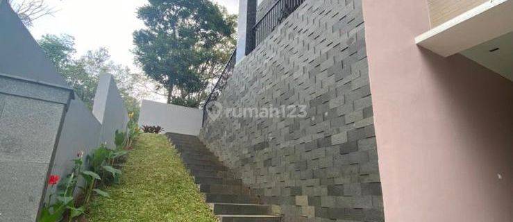 Rumah Kontrakan Bagus 2½ Lantai Sayap Dago 1