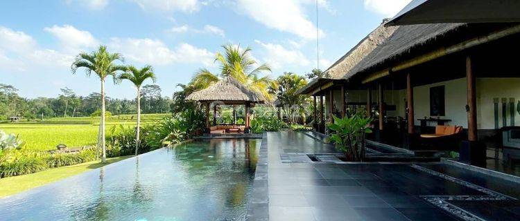 Romantic Hideaway Villa At Ubud, Bali 1