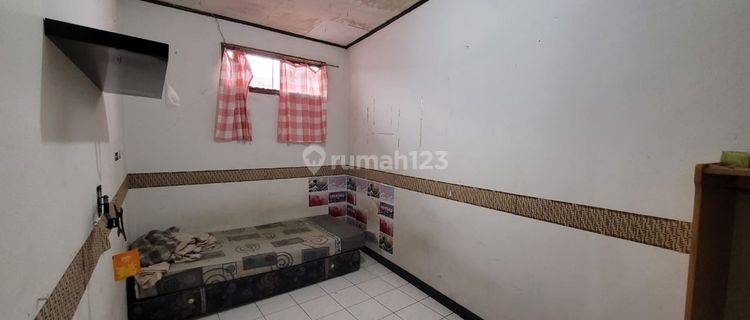 Kost Sayap Surya Sumantri, Dkt Maranatha 1