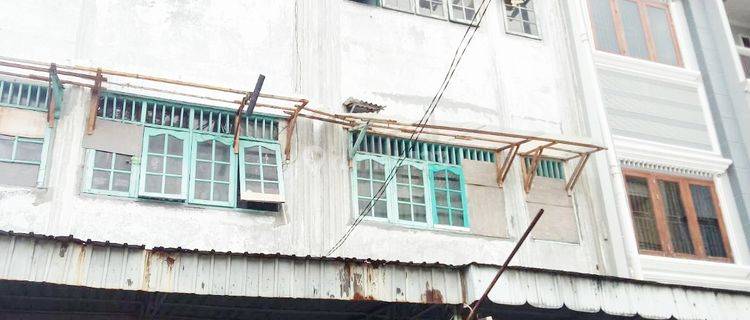 Ruko Gandeng 2 Siap Pakai di Jembatan Lima Lokasi Strategis 1