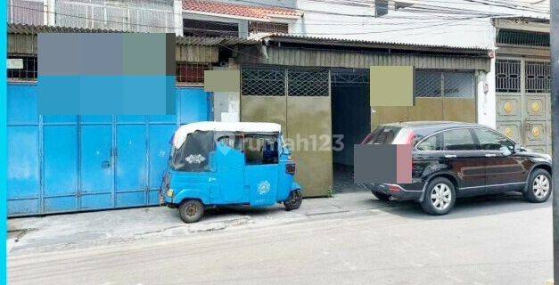 Rumah Toko Gandeng di Pekapuran, Tanah Sereal Lokasi Strategis 1