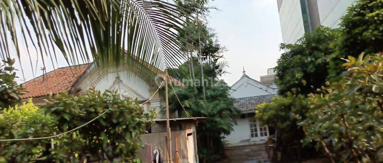 Kavling Dan Bangunan di Menteng Jakarta Pusat Strategis  1