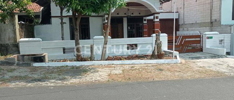 Rumah Di Jl.kembangarum,Semarang 1