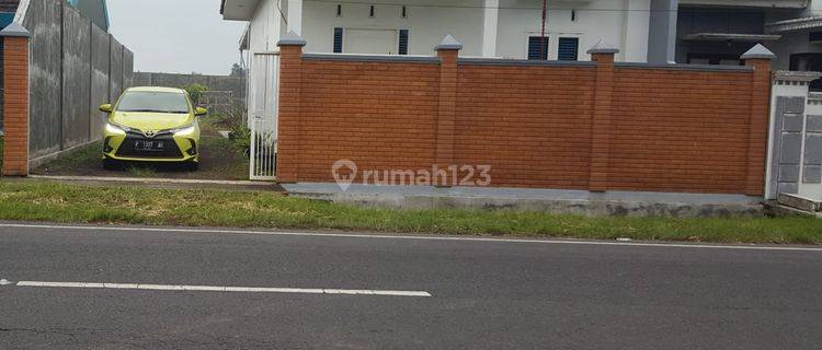 Rumah Dijual di Jalan Ks Mangunsarkoro Bondowoso, Dekat Pln 1