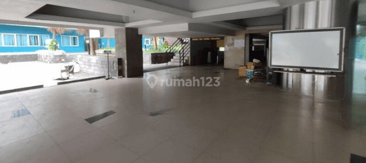 Dijual Gedung Kantor 8 Lantai Pusat Kota Jalan Raya Dekat A Yani 1