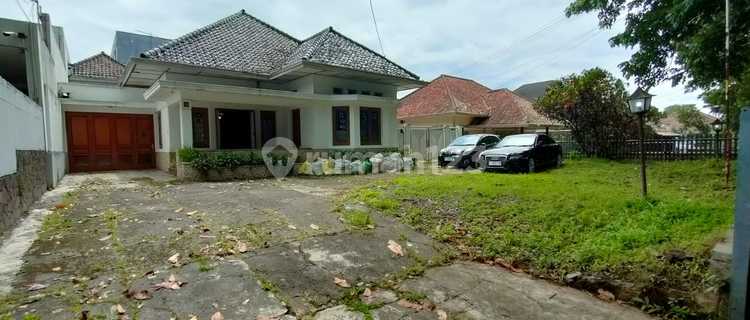 For Sale Well-Maintained Heritage House in Dago Bandung 1