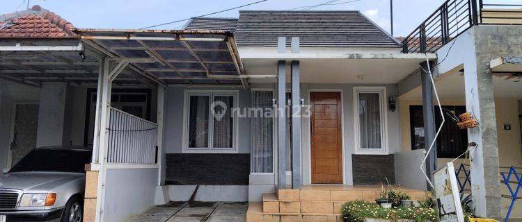 Rumah Kontrakan Furnished SHM di Sentul City, Bogor 1