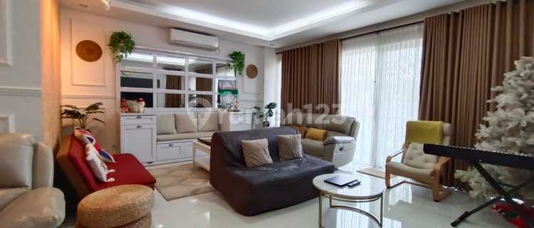 Luxury Furnished House with Rooftop in Front of Green Area 1