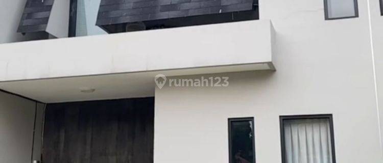 Rumah 2 Lantai Cantik Mewah Nyaman Strategis Cimahi Dan KBB 1